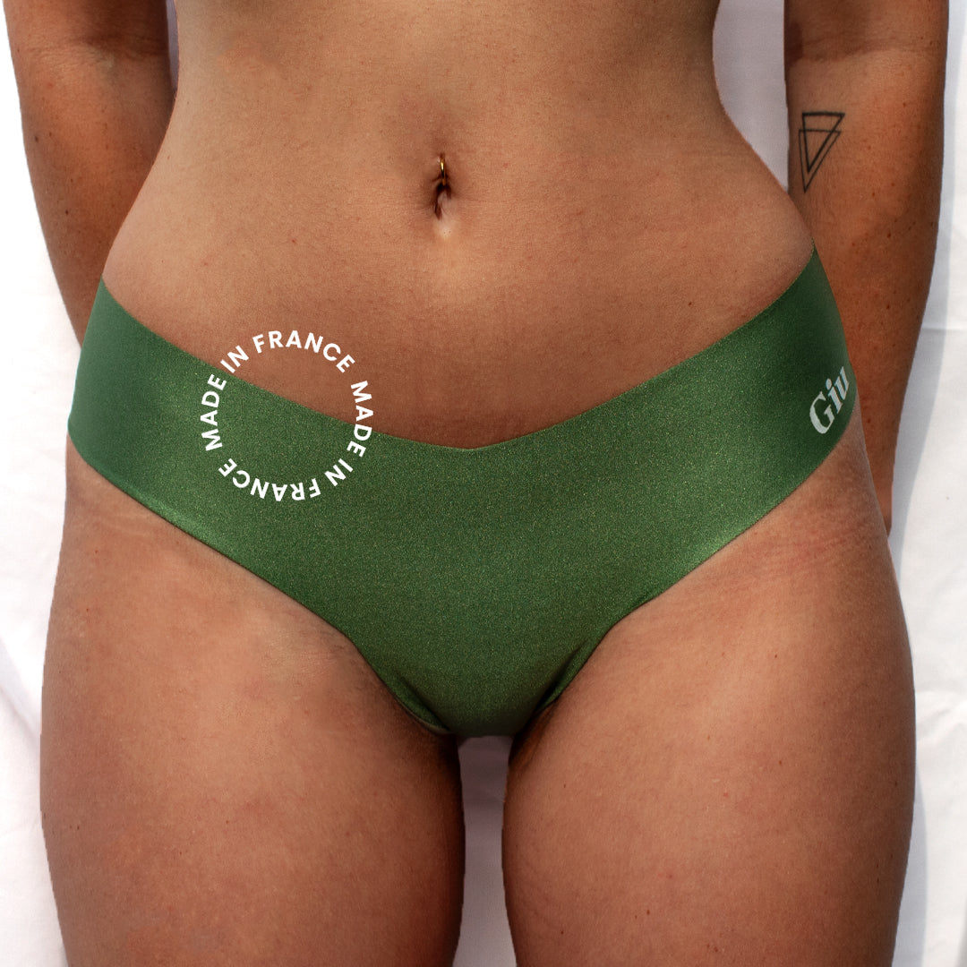 Nolyna_Glossy_tanga_seconde_peau_kaki_France_invisible_doux_couture_invisible_silhouette_Tissus_Cetifies_Hypoallergenique_1