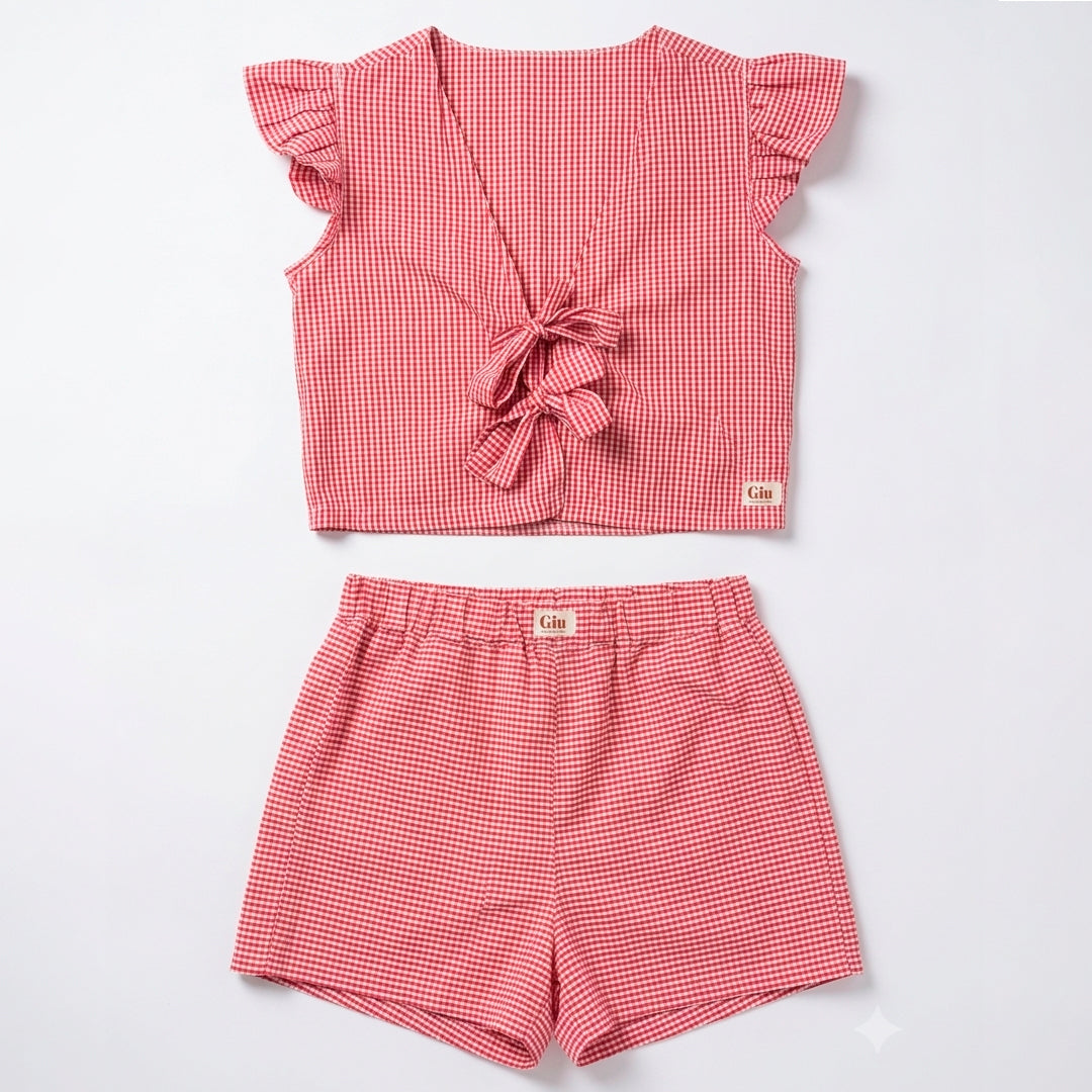 Flat lay ensemble Capri Giu vichy rouge top et short, fait main France