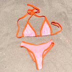 Flat lay ensemble bikini Miami Giu rose irisé et orange fluo fait main France