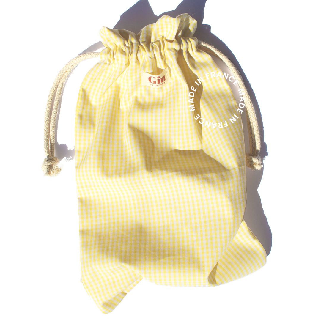 Pochette Giu en tissu vichy jaune faite main, idéale pour ranger ses tangas avec style et discrétion