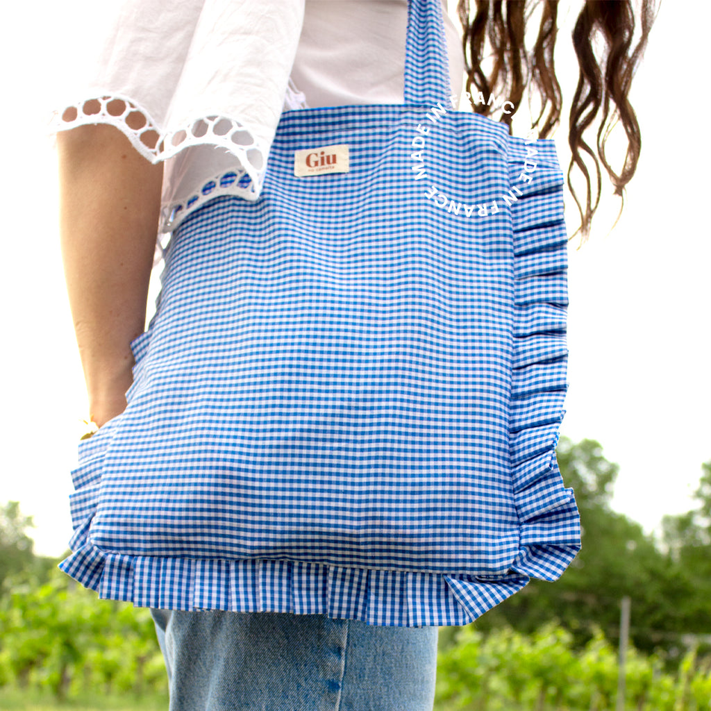 Tote bag Froufrou Giu porté à l'épaule, look été fait main France
